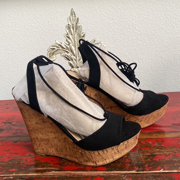 Shoe dazzle platform strappy platform sandal - Picture 4 of 5